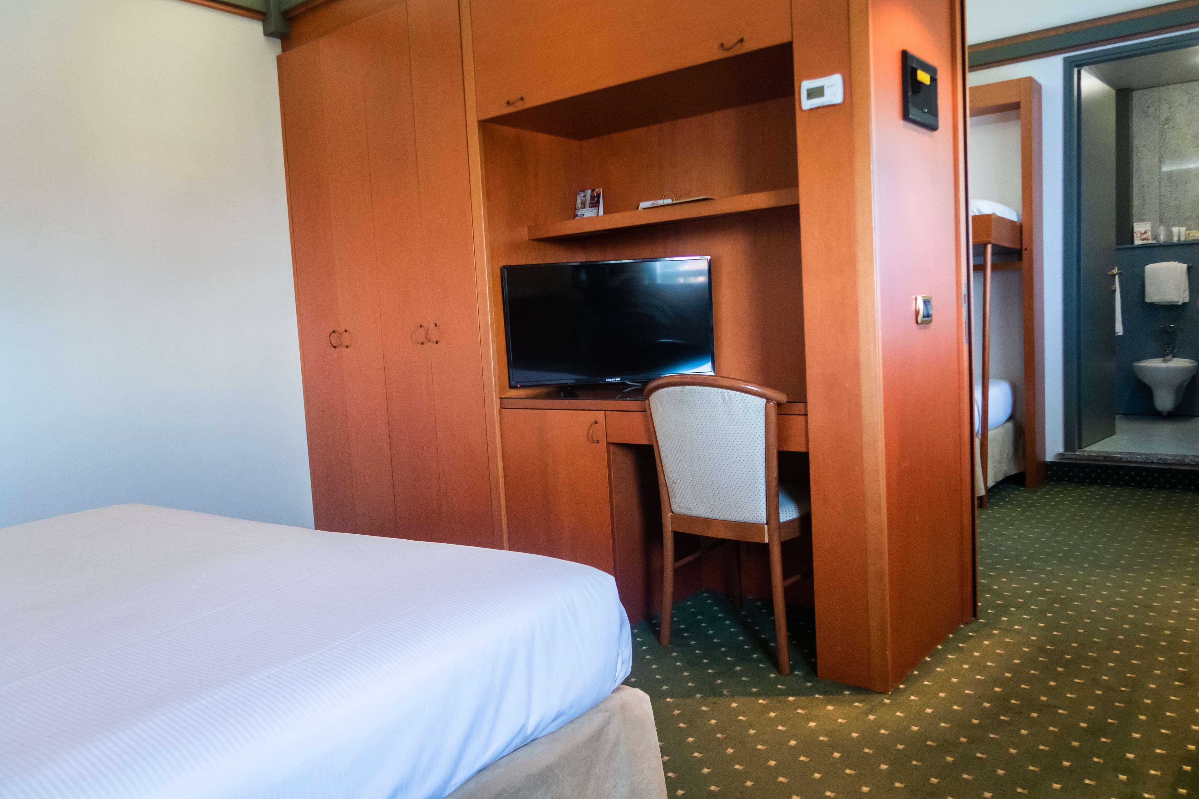 Jet Hotel, Sure Hotel Collection By Best Western Gallarate Esterno foto