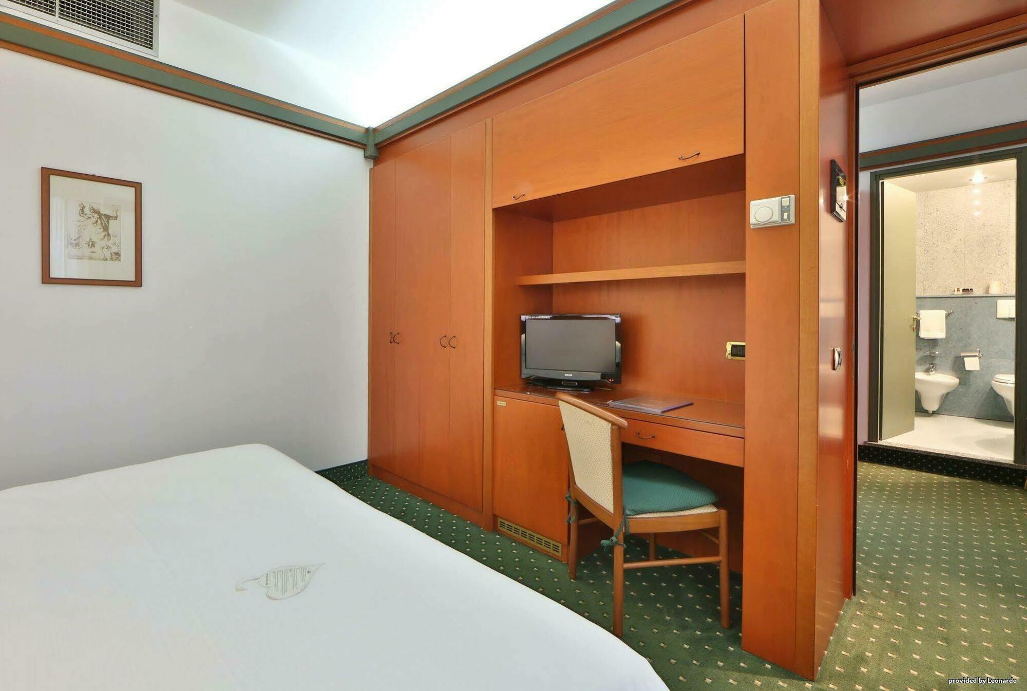 Jet Hotel, Sure Hotel Collection By Best Western Gallarate Esterno foto