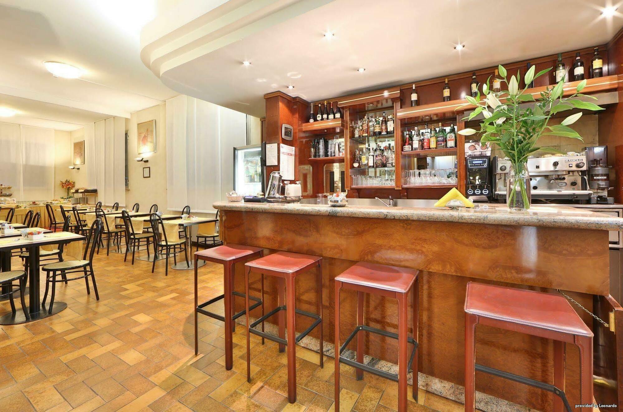 Jet Hotel, Sure Hotel Collection By Best Western Gallarate Esterno foto