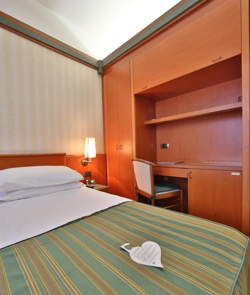 Jet Hotel, Sure Hotel Collection By Best Western Gallarate Esterno foto